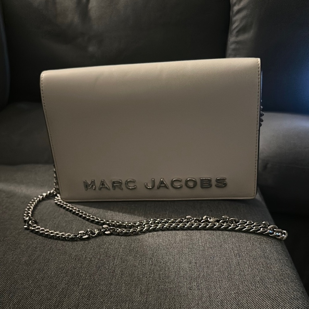 Marc Jacobs Gray Chain Shoulder Bag